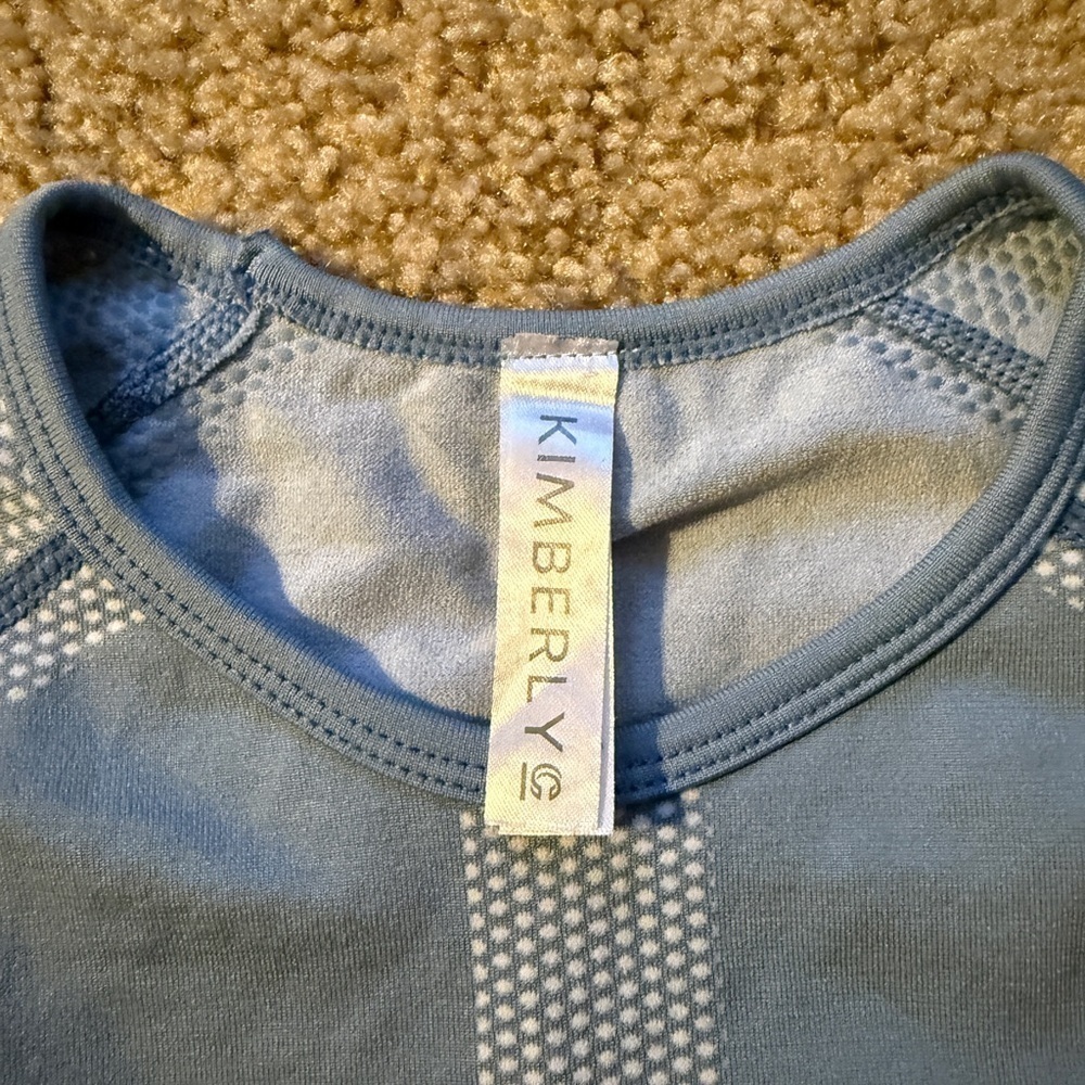 Workout Top - Picture 4 of 6